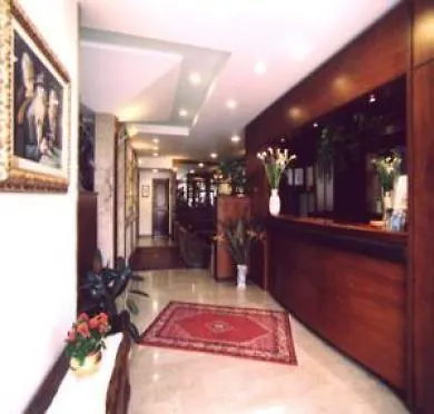 Milton Iris 3*