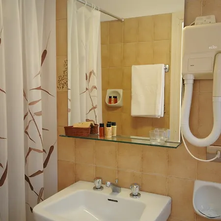 Milton Iris 3*