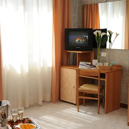 Milton Iris 3*