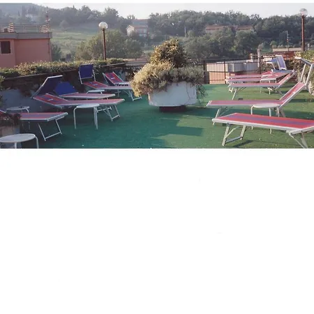 Milton Iris 3*