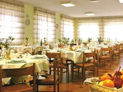 Milton Iris Hotel
